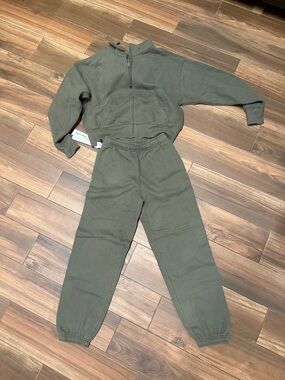 Aritzia Olive Green Fleece Zip Jacket & Joggers Set